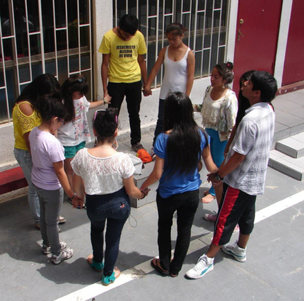 Groupe de prire.jpg